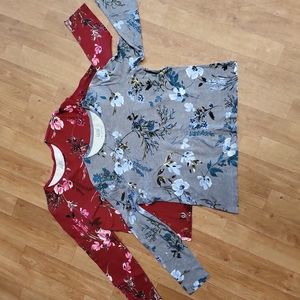 Lot of 2 long sleeve tees